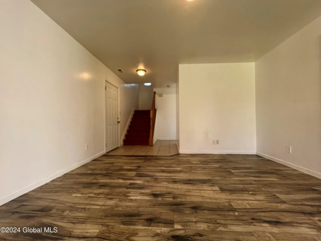 Photo of 313 Chiswell Road