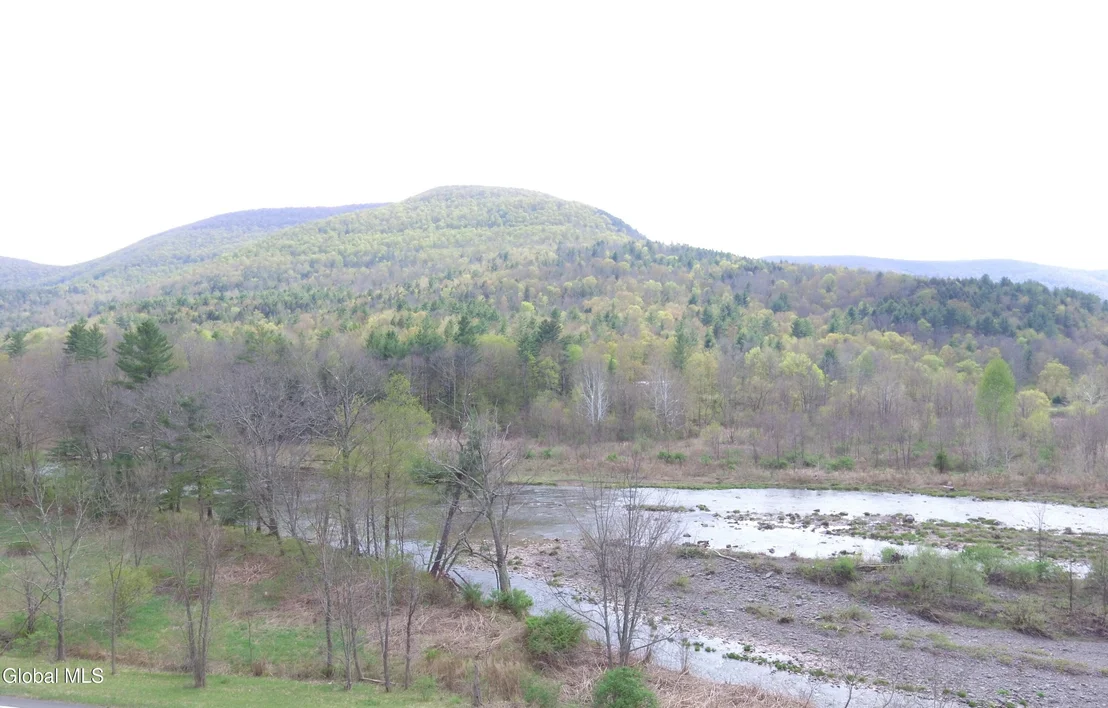 Photo of 10398 Route 23-A