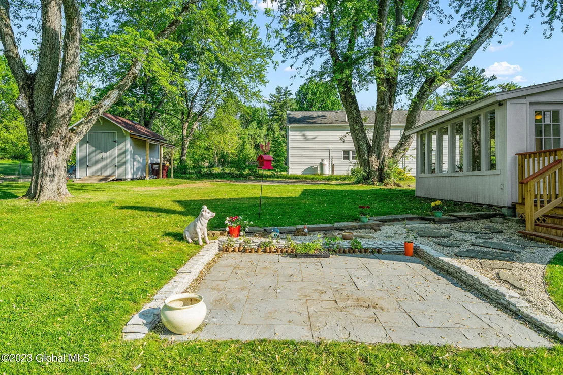 Photo of 207 Maple Avenue