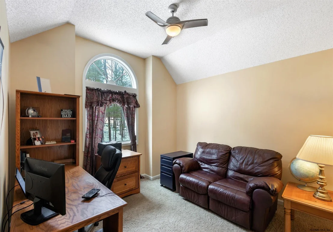 Photo of 54 OAK TREE Lane