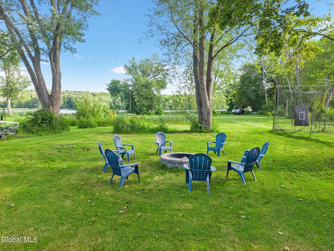 Photo of 246 Riverside Place