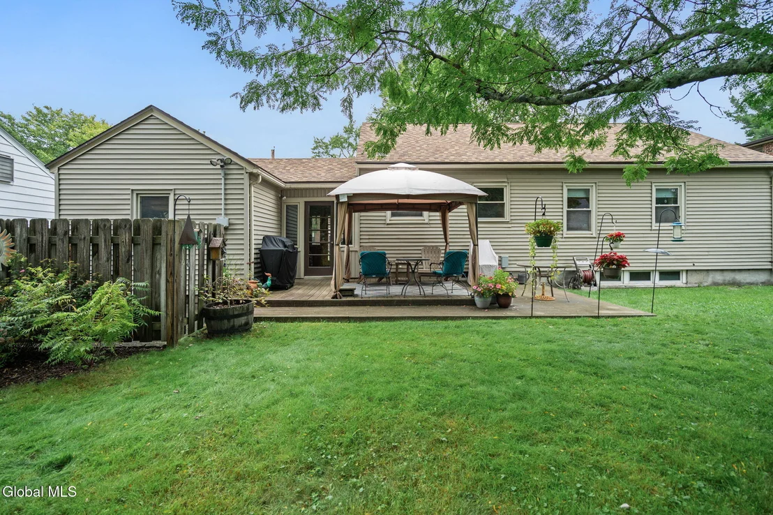 Photo of 303 Wren Street