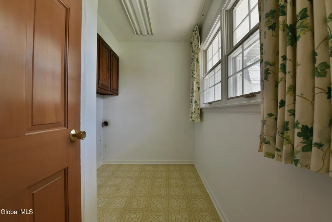 Photo of 1205 Viewmont Drive