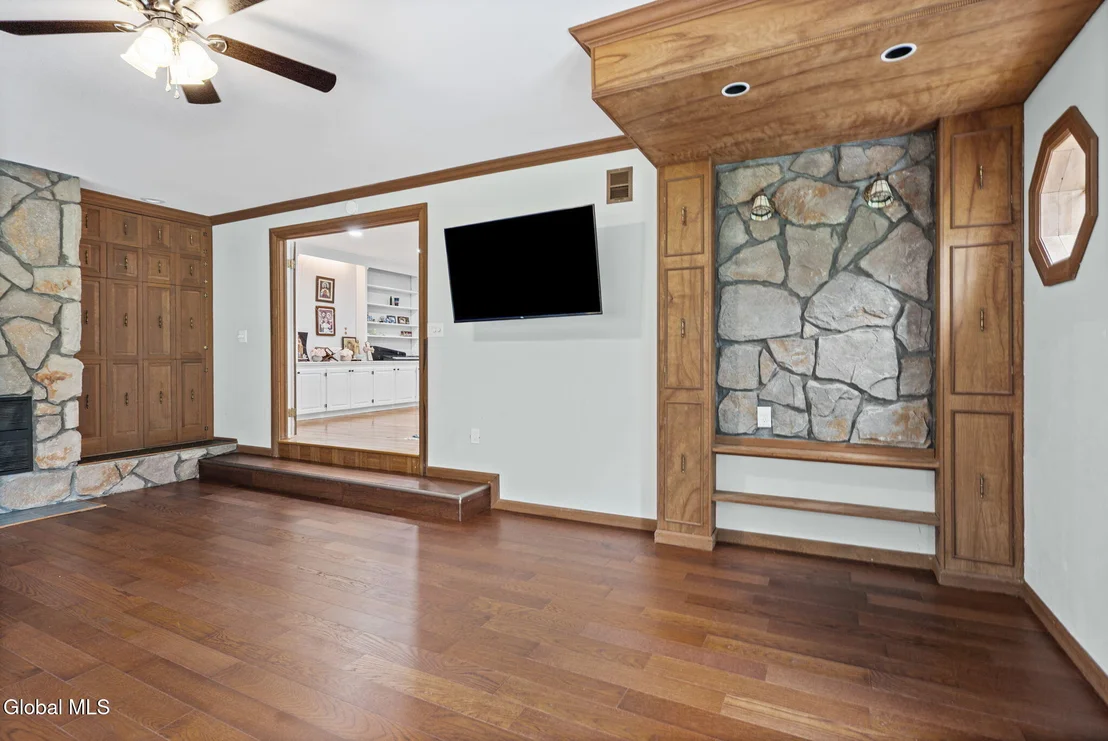 Photo of 2279 Pine Ridge Road
