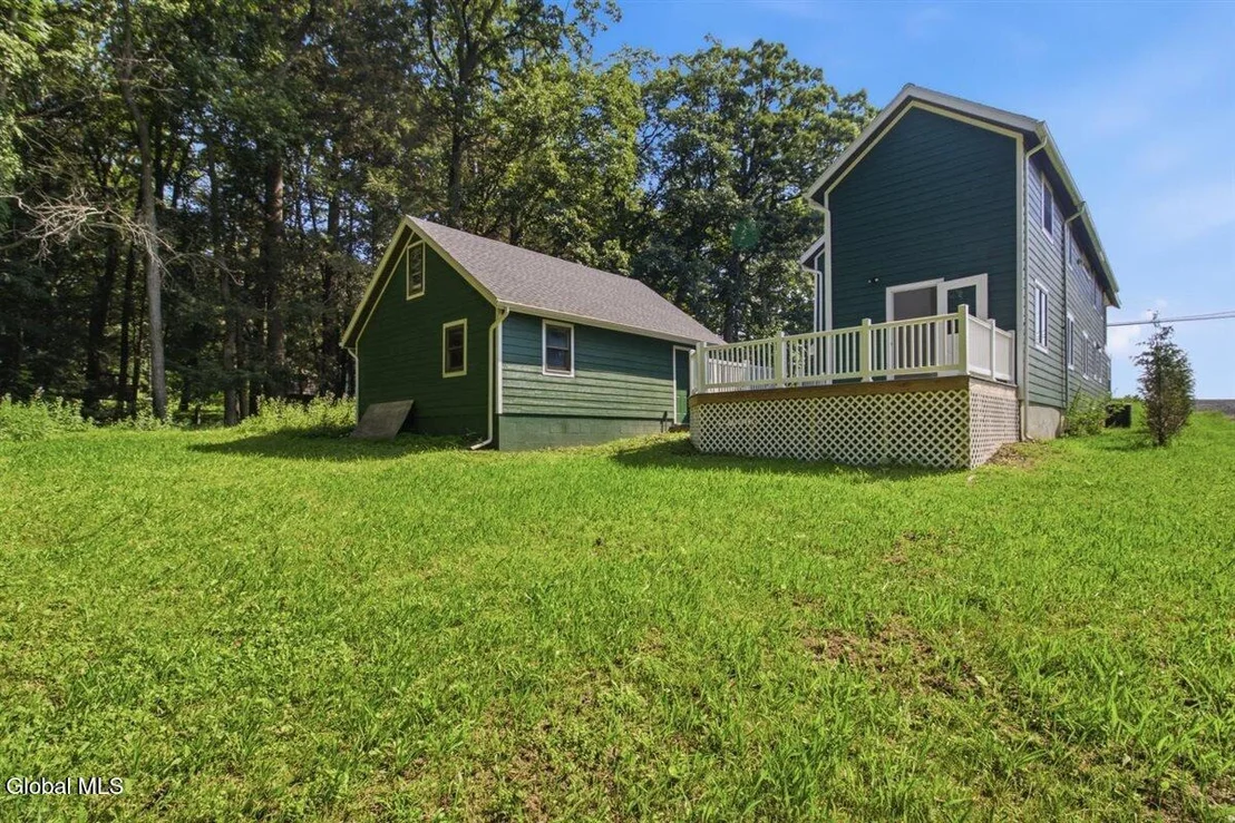 Photo of 335 Maple Road