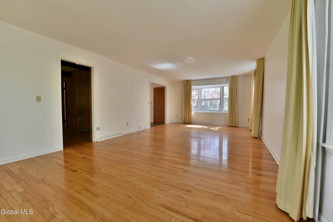 Photo of 1205 Viewmont Drive