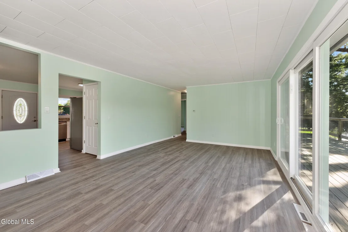 Photo of 2880 New York 22