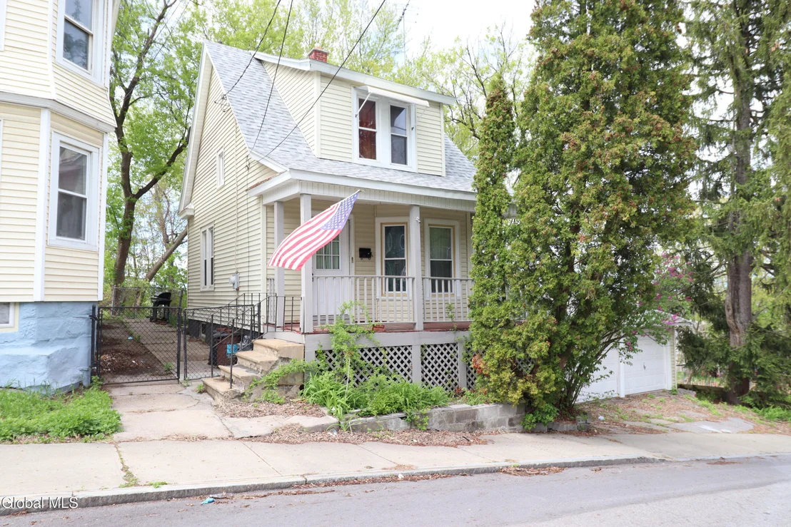 Photo of 10 Daggett Terrace
