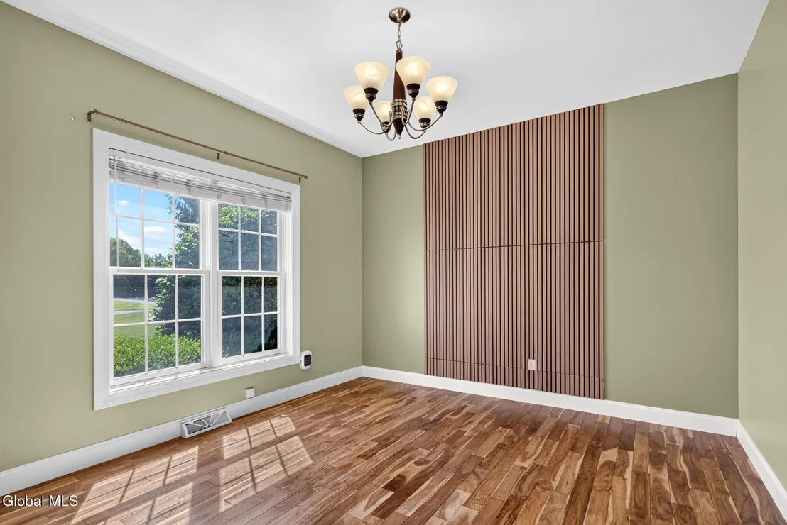 Photo of 5 Normandy Square