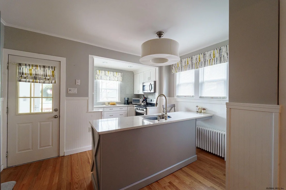 Photo of 32 MARWILL Street