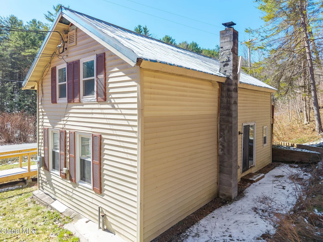 Photo of 969 Gates Hill Road