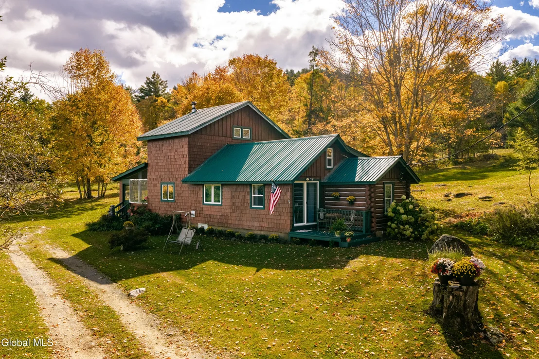 Photo of 53 Woods Loop