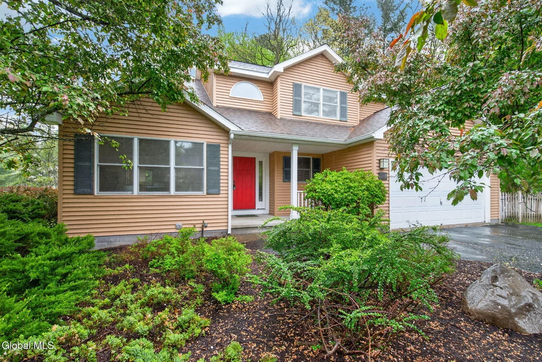 Photo of 107 Fox Run Drive