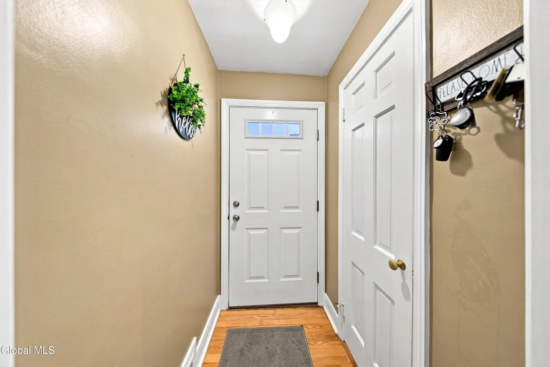 Photo of 2313 Barcelona Road
