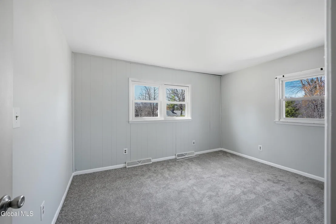 Photo of 138 Birchwood Drive