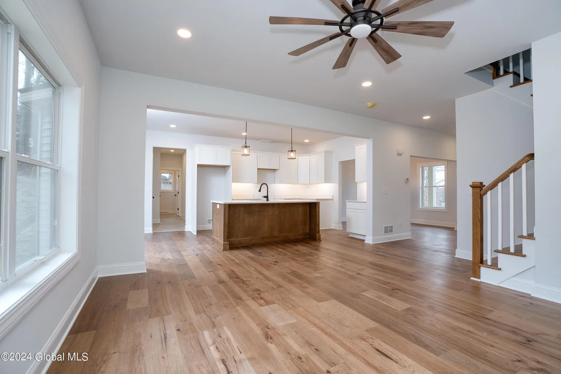 Photo of 245 Sharpe Road