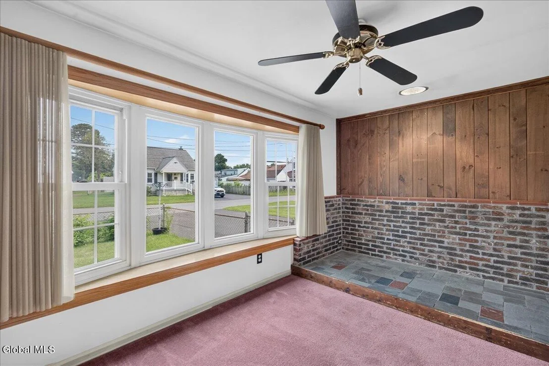 Photo of 429 Delaware Avenue
