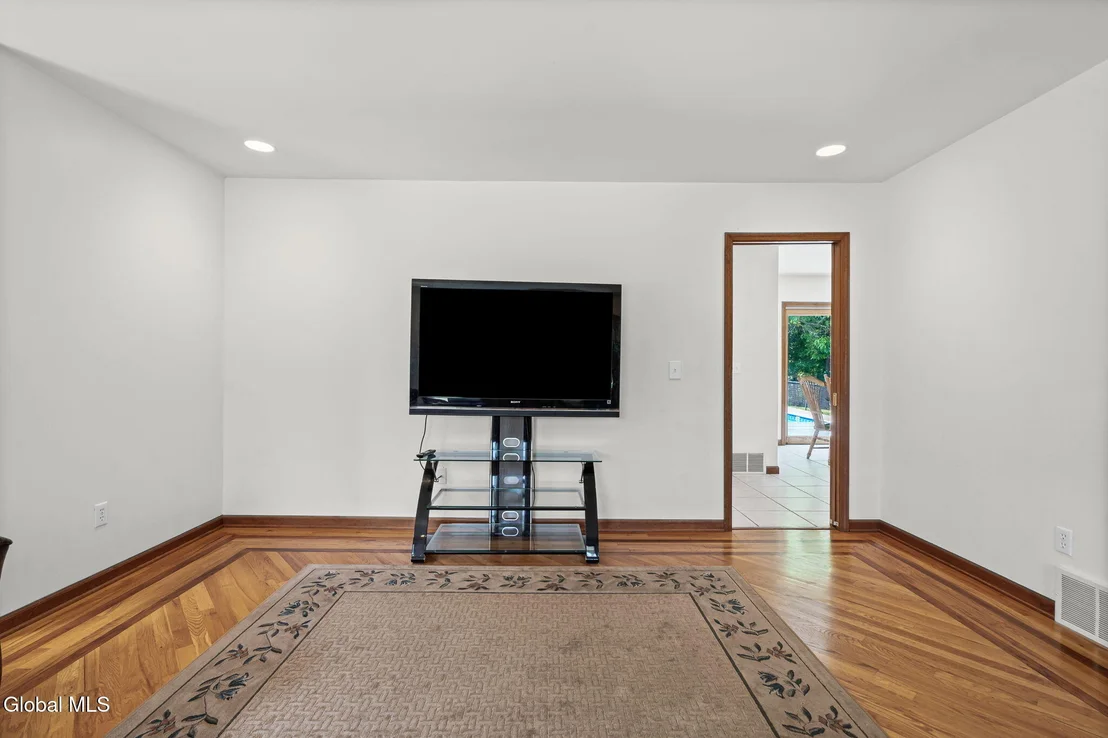 Photo of 28 Victorian Drive