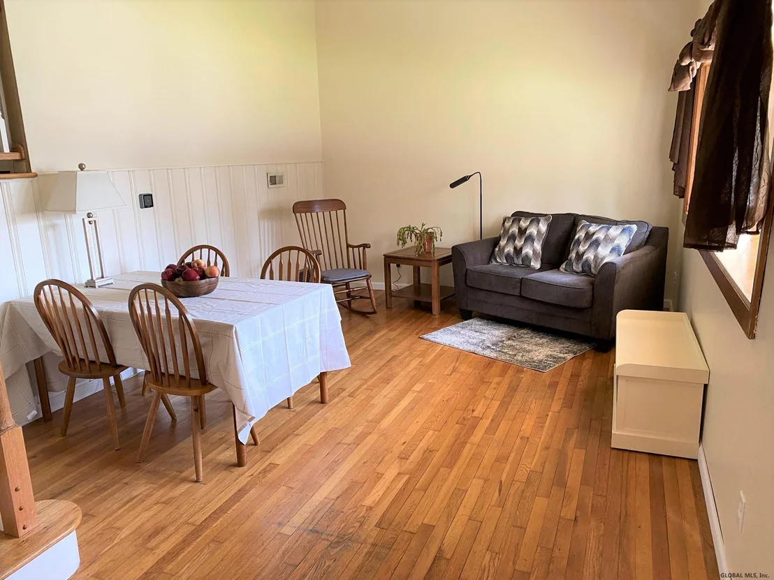 Photo of 4 JEAN Place