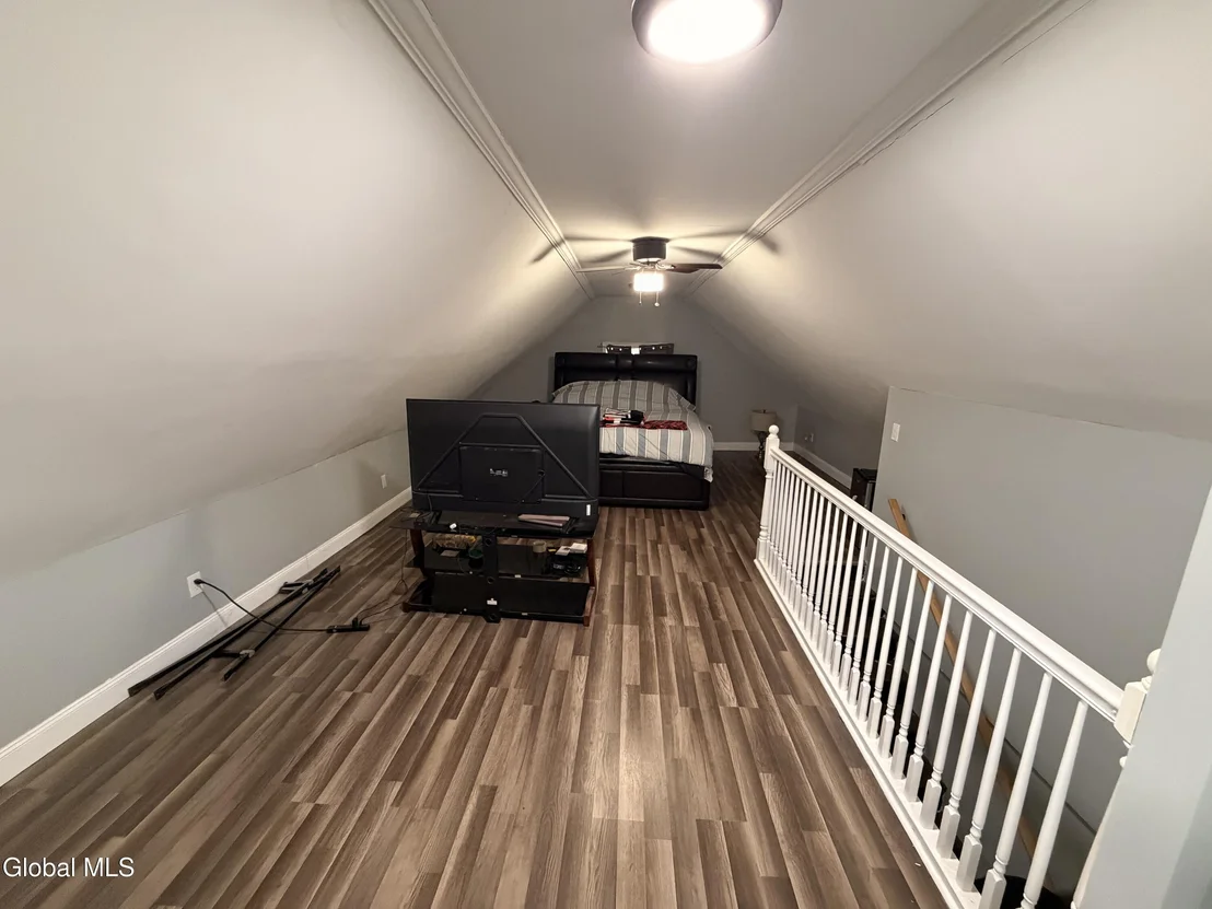 Photo of 1025 Hegeman Street