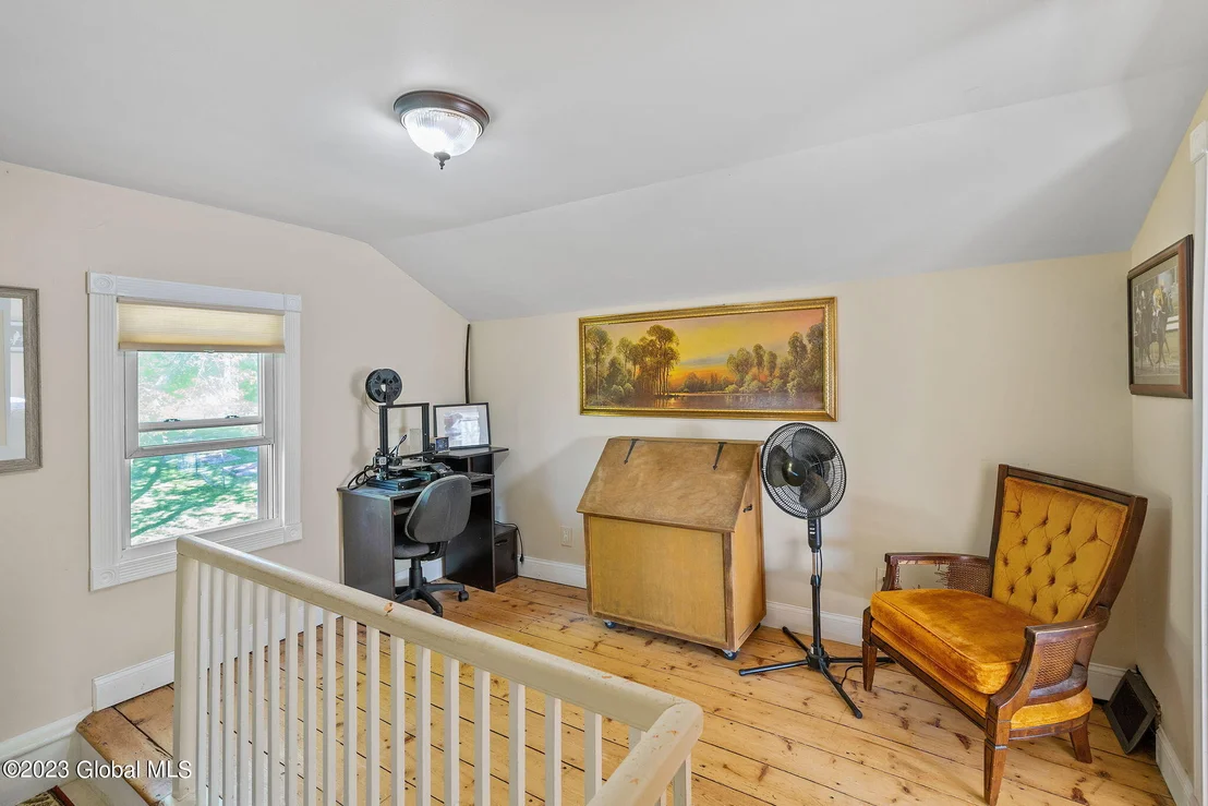 Photo of 207 Maple Avenue