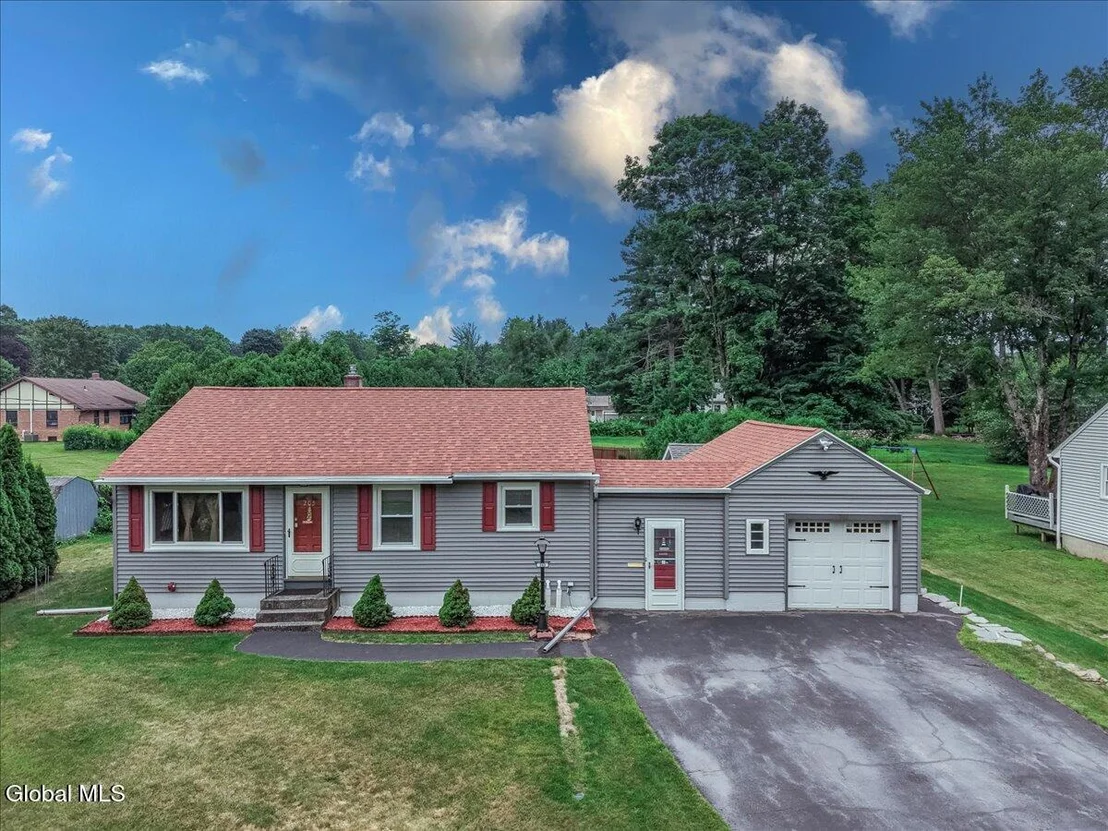 Photo of 203 Heckeler Drive