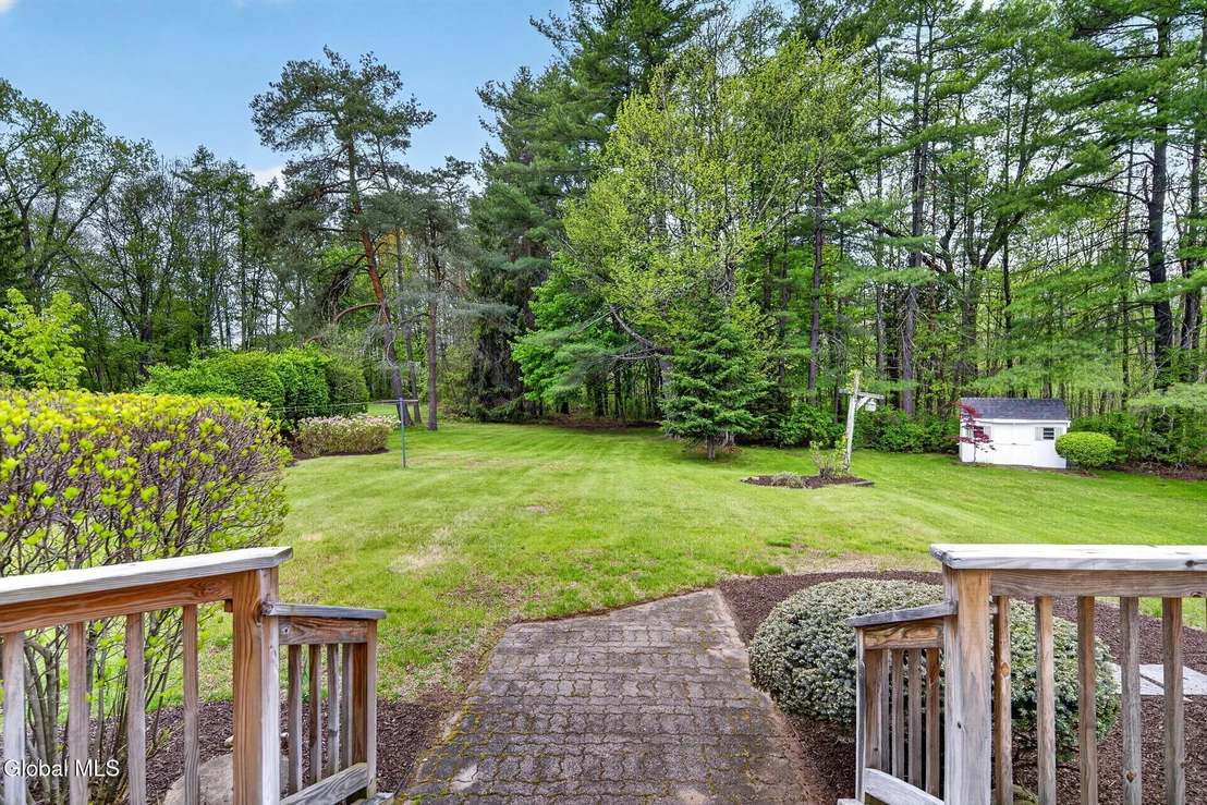 Photo of 280 Lishakill Road