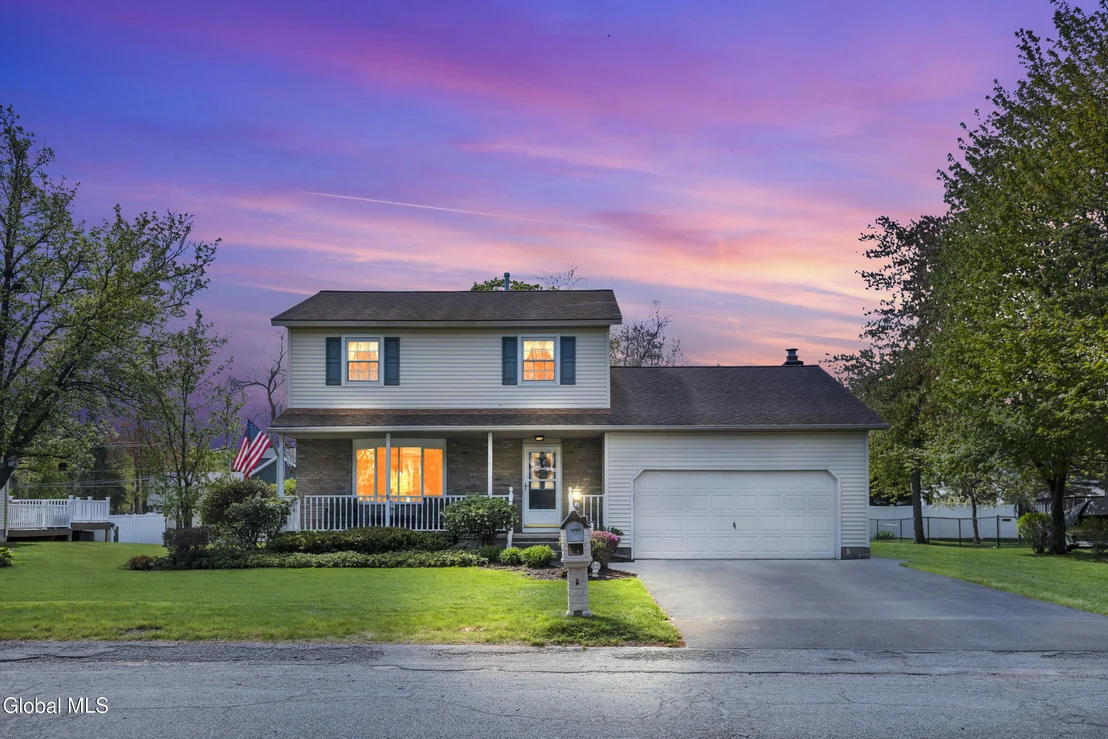 Photo of 243 Shereen Court