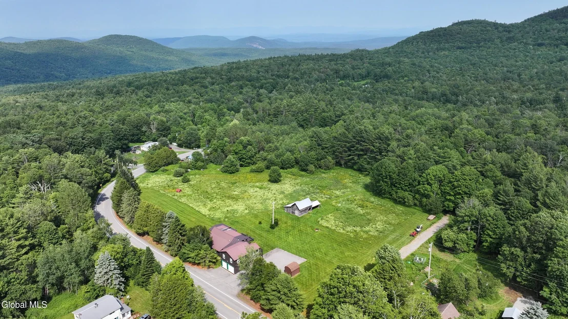 Photo of 9042 Graphite Mountain Road