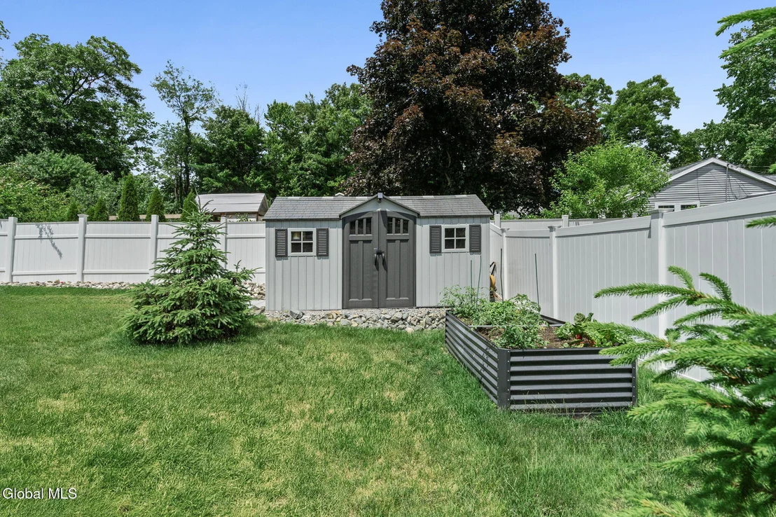 Photo of 1 Londonderry Way