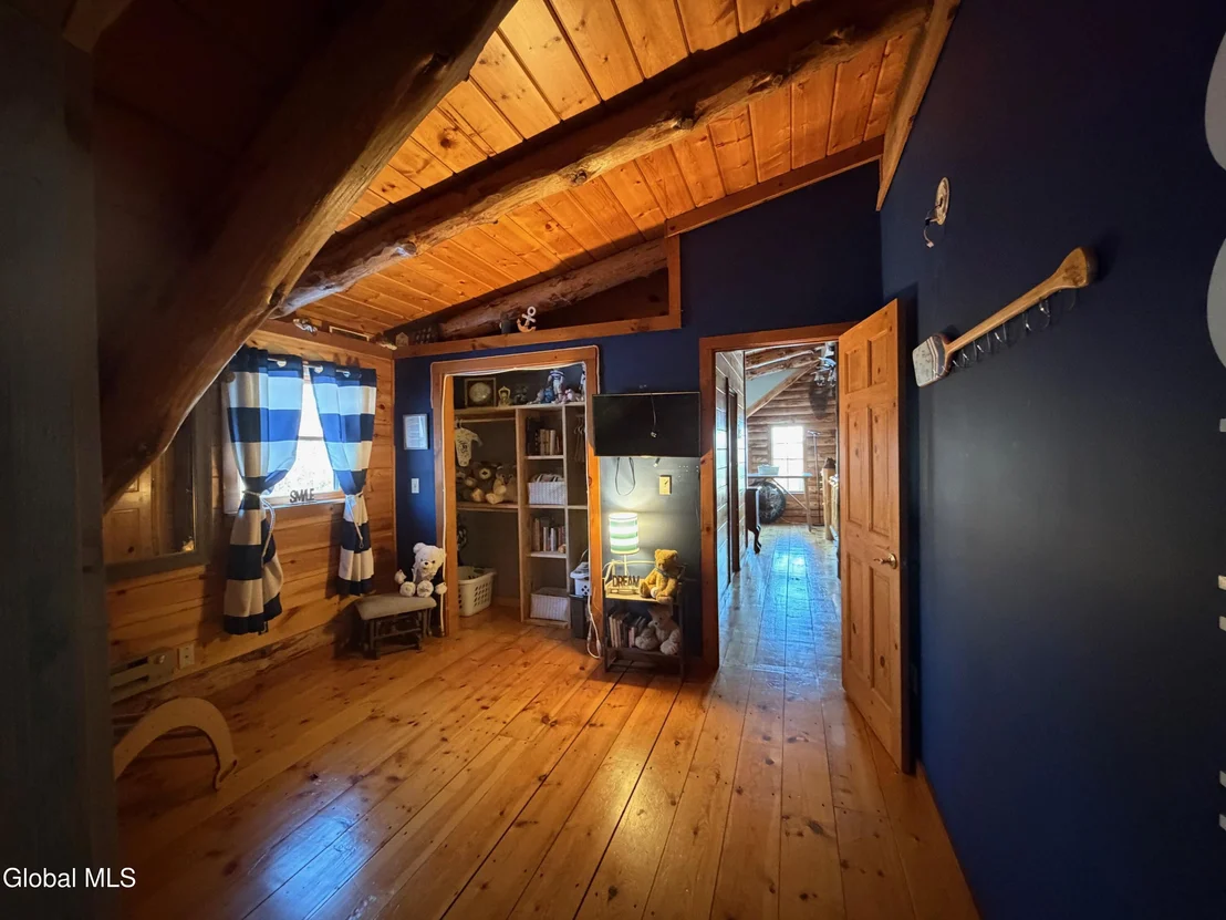 Photo of 75 Forest Way