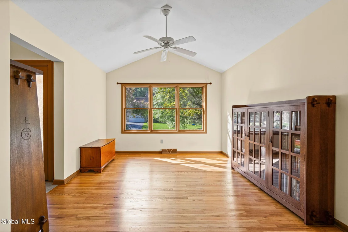 Photo of 107 Fox Run Drive