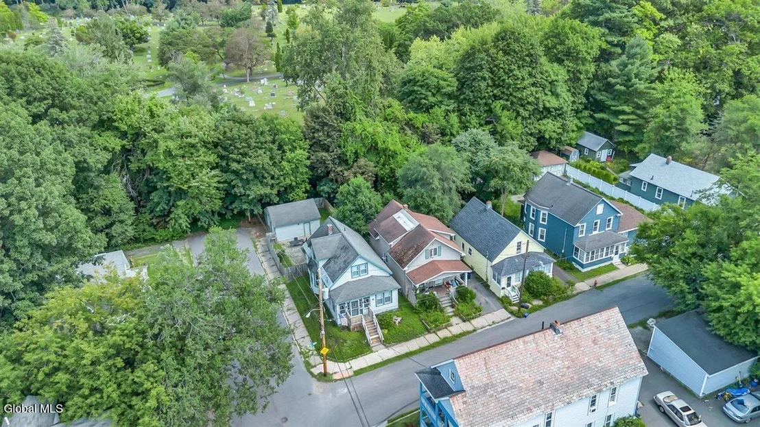 Photo of 2101 Colgate Place