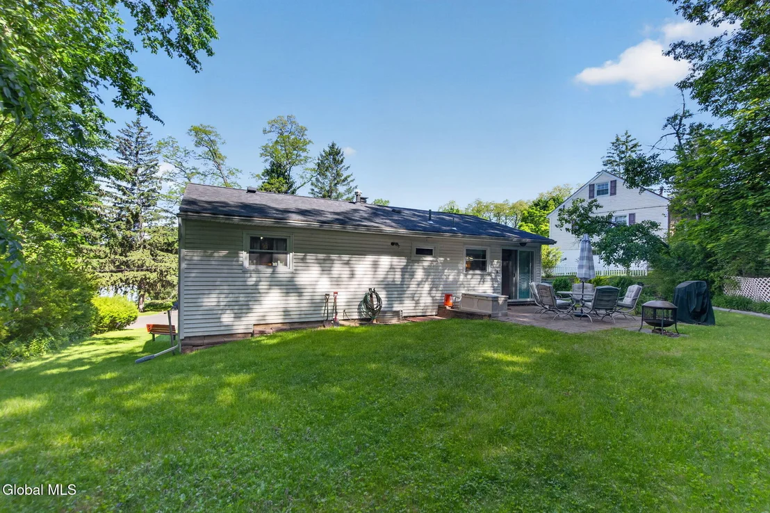 Photo of 7 Dahlem Boulevard