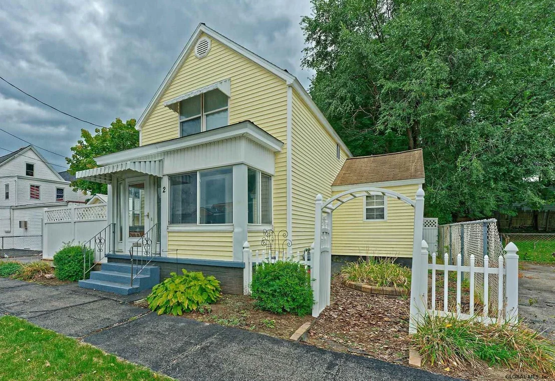 Photo of 2 FRANK Street