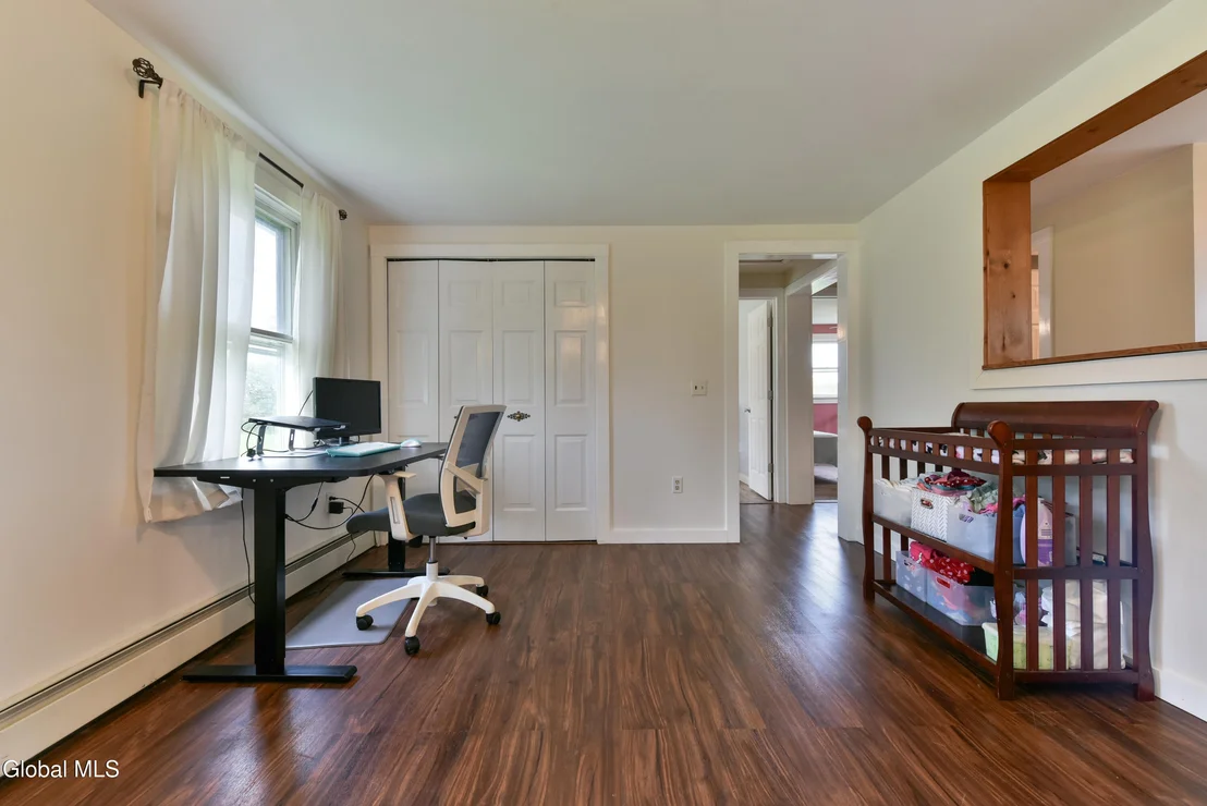 Photo of 455 Middle Road