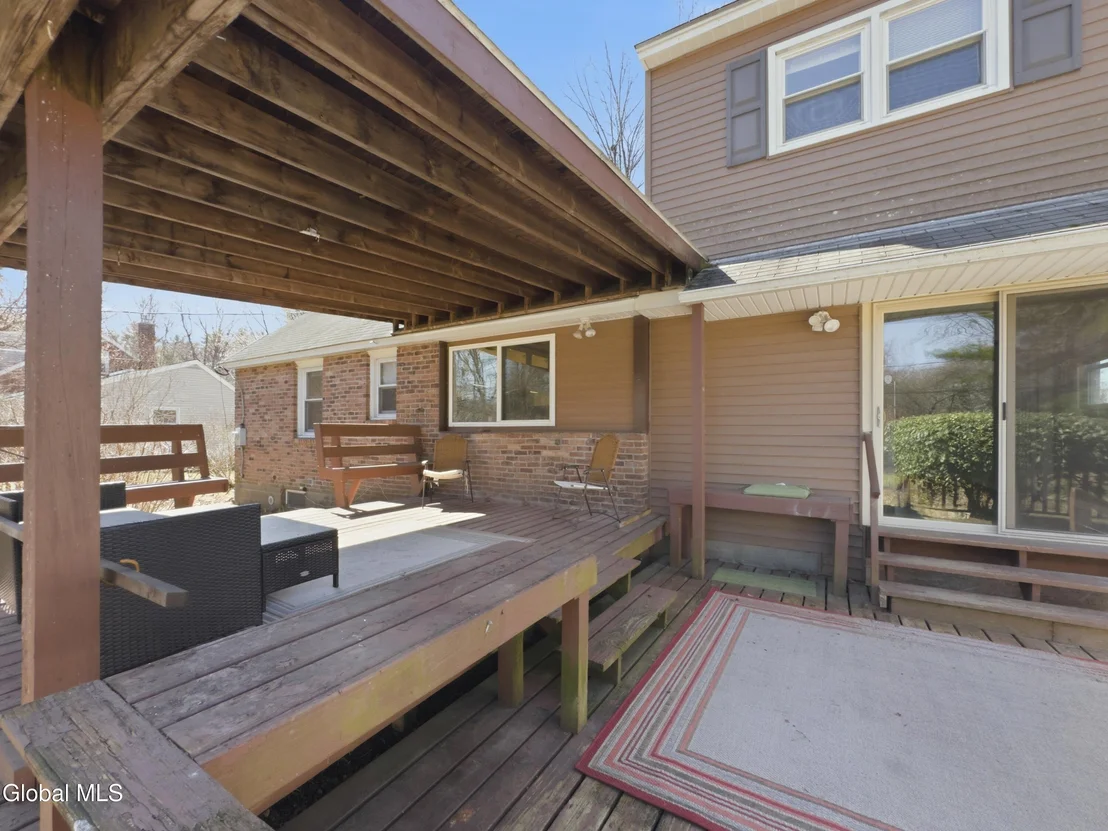 Photo of 138 Birchwood Drive