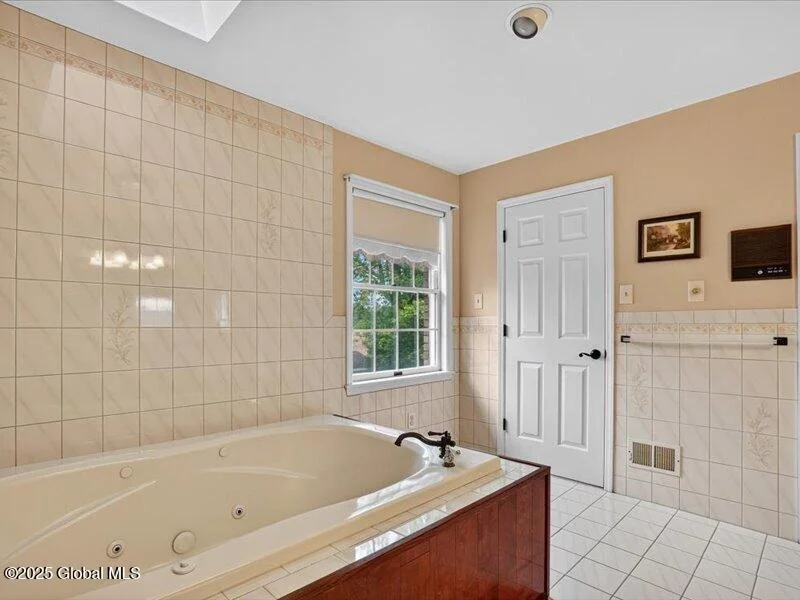 Photo of 3077 New Williamsburg Drive