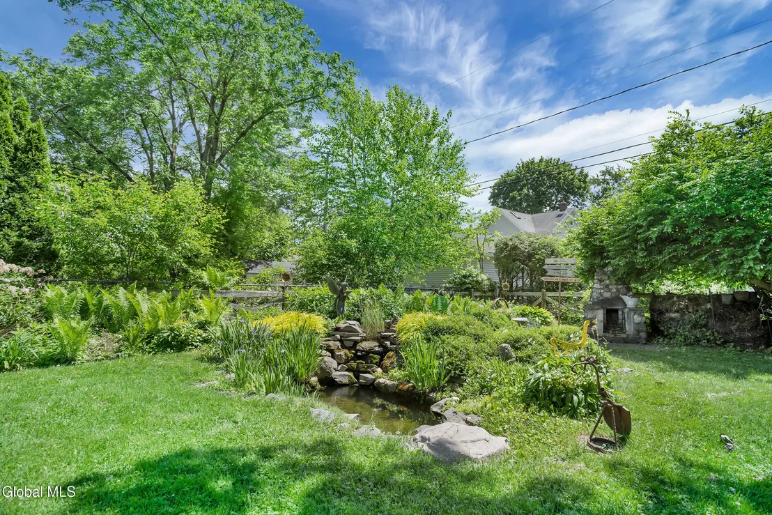 Photo of 723 Sanders Avenue