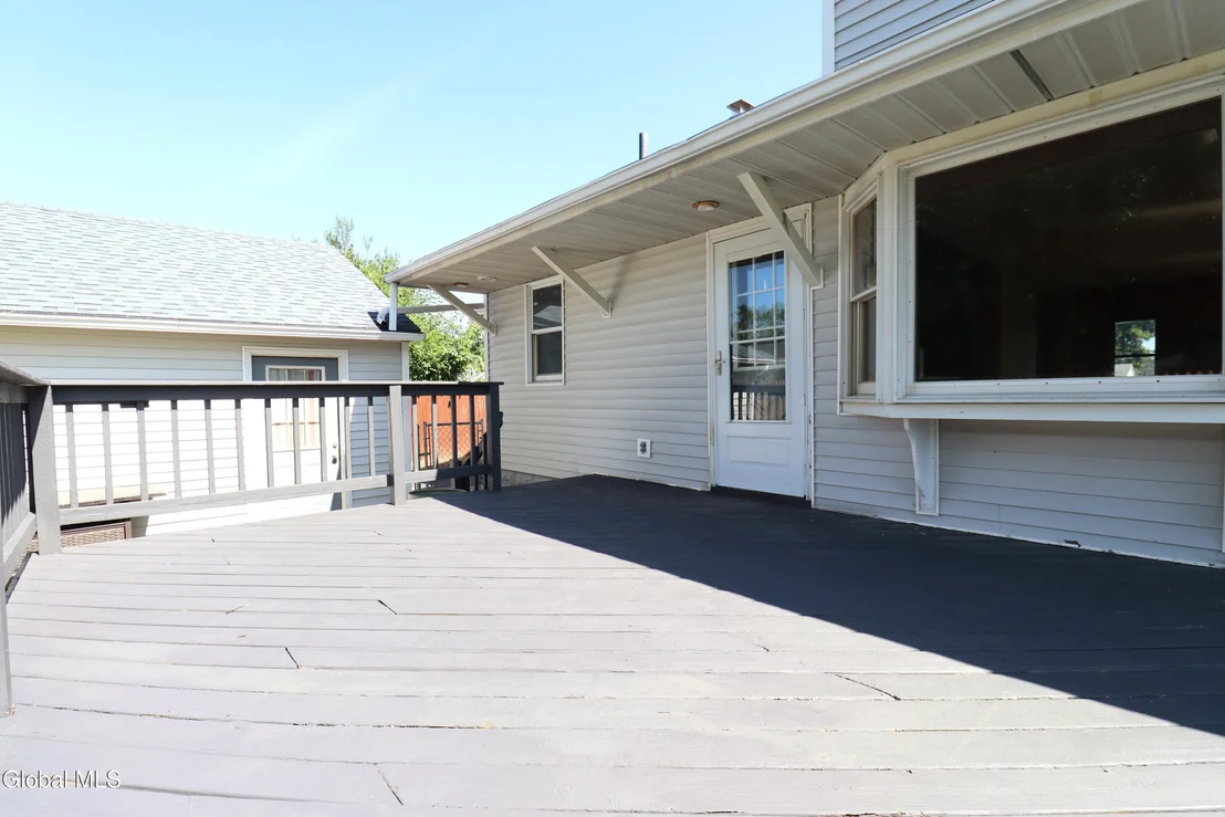 Photo of 319 Melrose Street