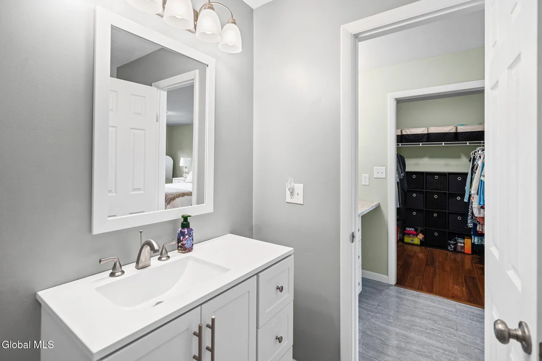 Photo of 702 Cambridge Manor Drive