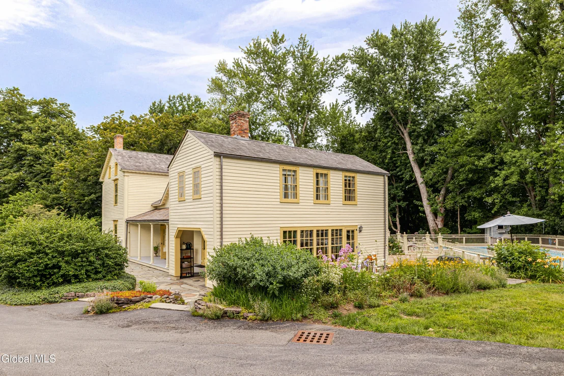 Photo of 14 & 18 Clove Road