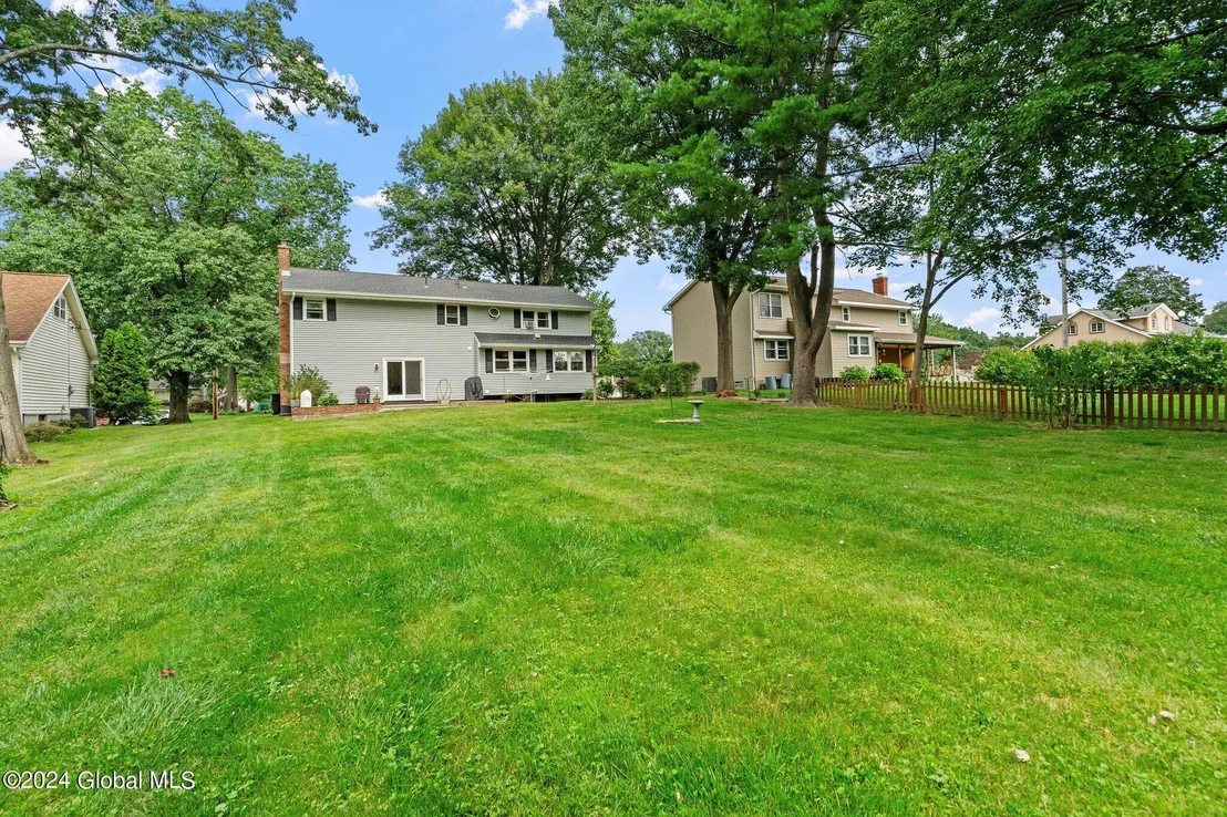 Photo of 136 Fabian Drive