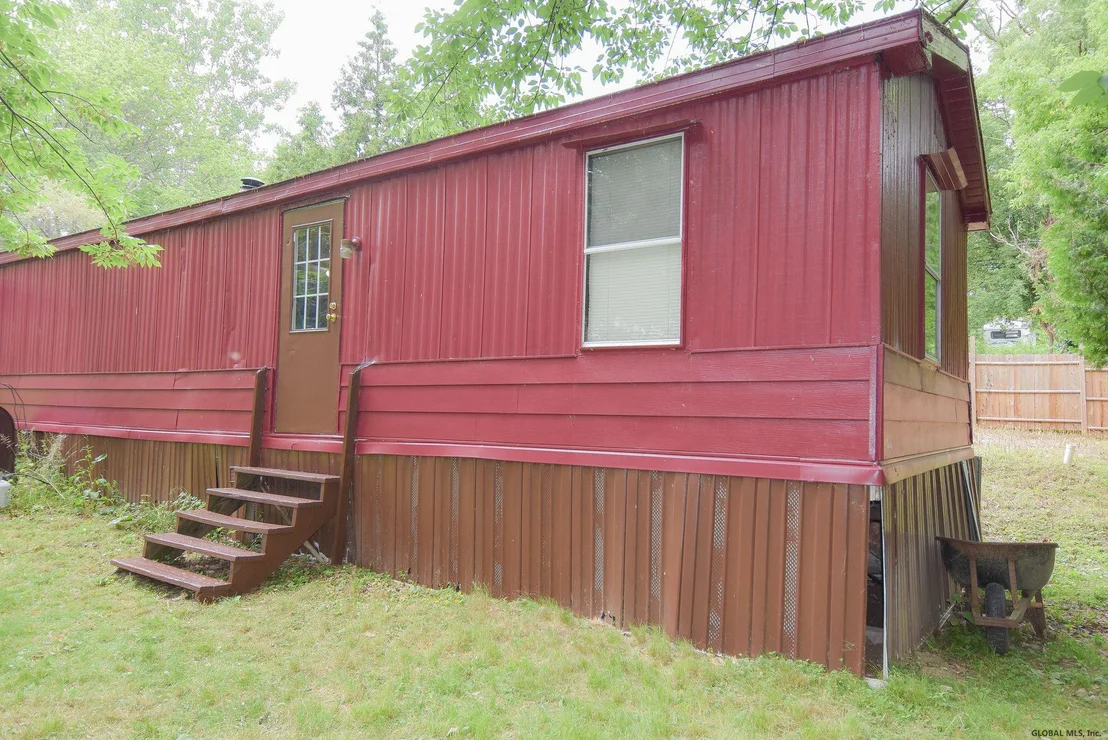 Photo of 104 DUNSBACH Road