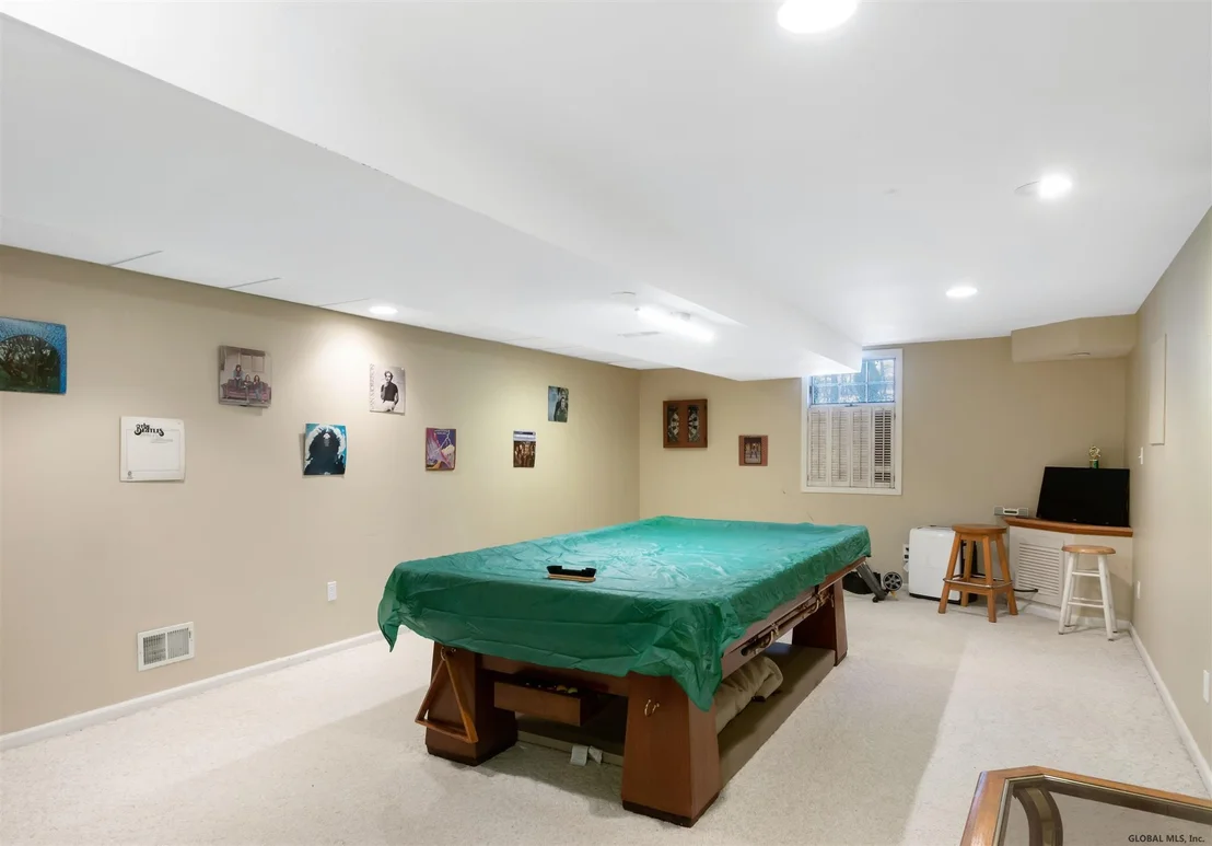 Photo of 54 OAK TREE Lane