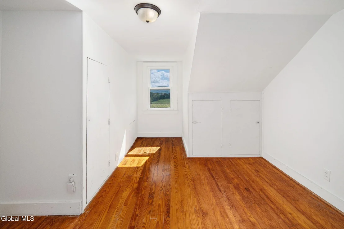 Photo of 223 Grovenors Corners Road