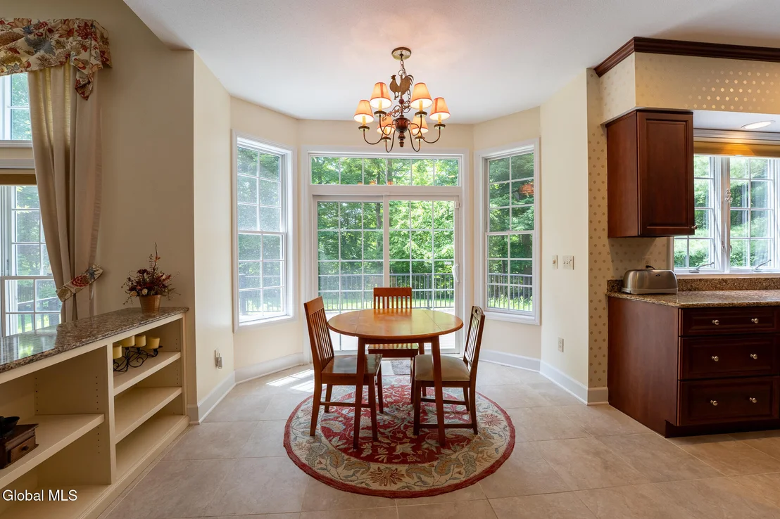 Photo of 10 Whitestone Way