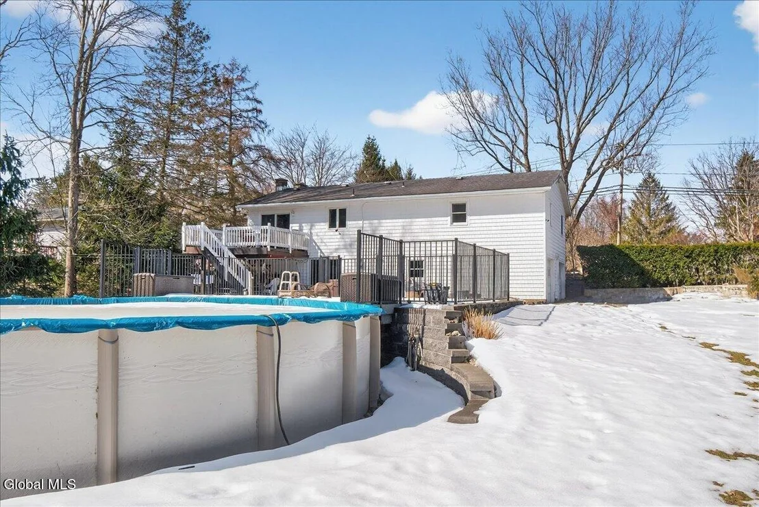 Photo of 221 Droms Road