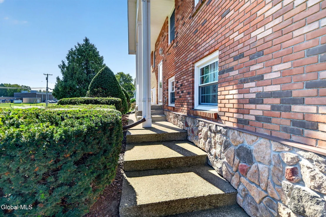 Photo of 96 Forts Ferry Road