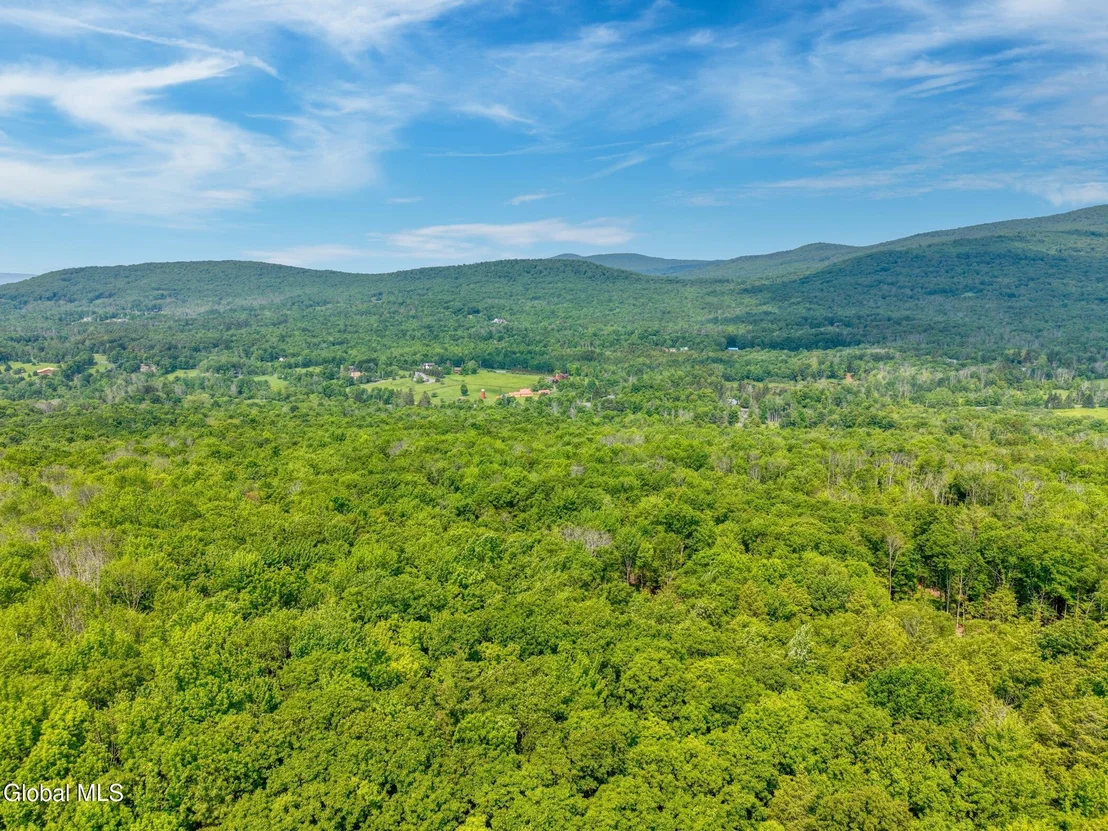Photo of Unit LOT8 at 8 Boulder Brook Road